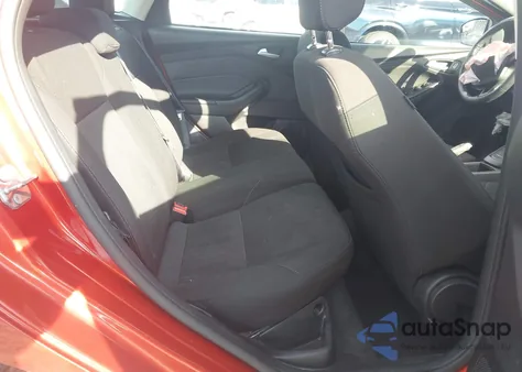 2018 Ford Focus Se из США, поврежденный, VIN 1FADP3K26JL261460